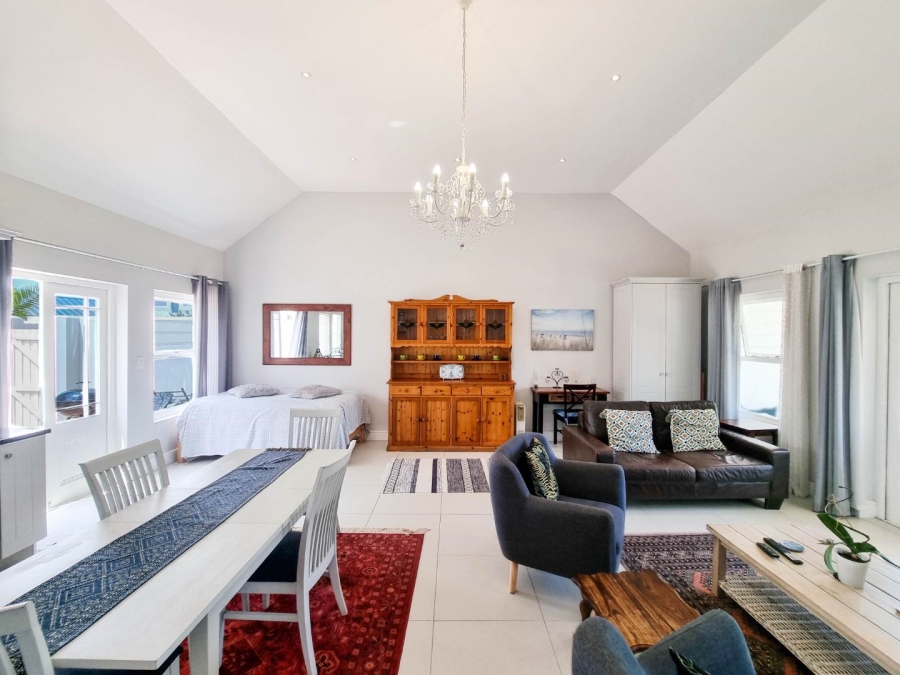 2 Bedroom Property for Sale in Westcliff Western Cape